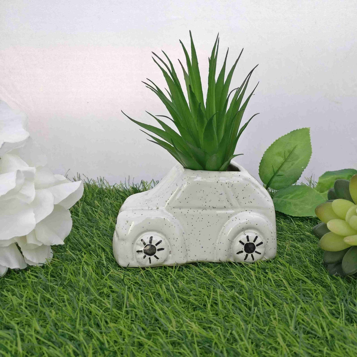 Pratibha Art Car Pot Car Ceramic Pot